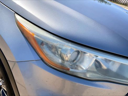 Used 2016 Toyota Highlander XLE image 29