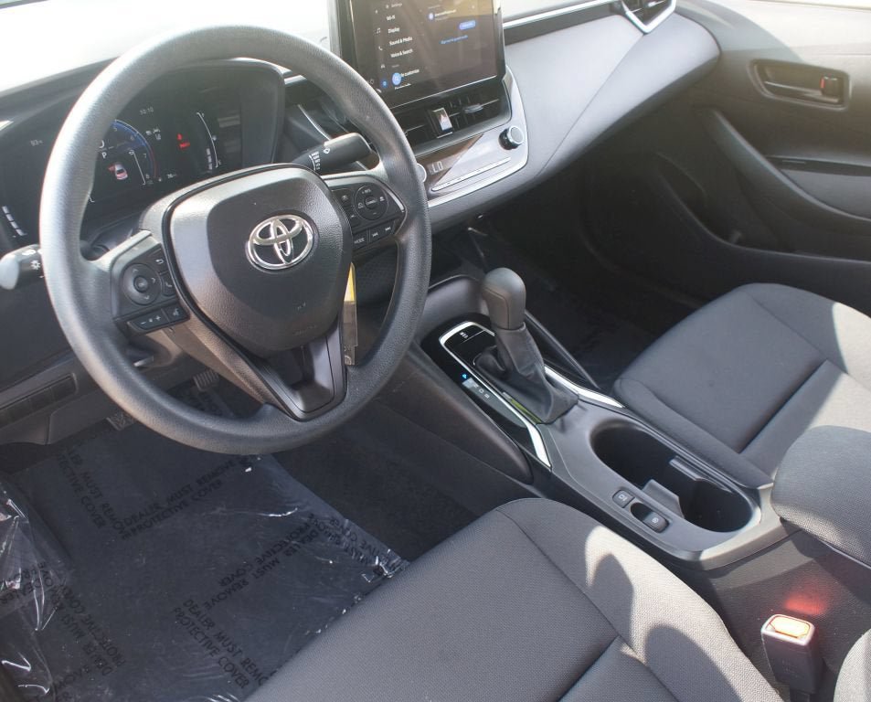 Used 2026 Toyota Corolla LE FWD image 12