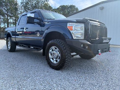 Used 2016 Ford F250 XLT w/ XLT Premium Package image 3