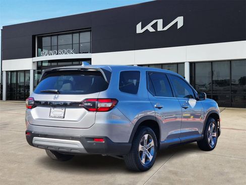 Used 2023 Honda Pilot EX-L image 5