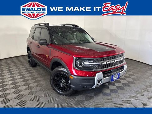Used 2025 Ford Bronco Sport Badlands w/ Topo Graphic Package AWD/4WD image 1