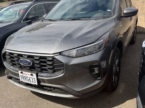 Used 2025 Ford Escape ST-Line Select AWD/4WD image 1