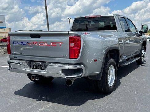 Used 2025 Chevrolet Silverado 3500 LTZ w/ LTZ Convenience Package AWD/4WD image 3