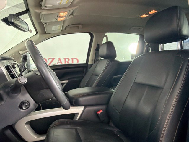 Used 2018 Nissan Titan SL w/ Chrome Package AWD/4WD image 19