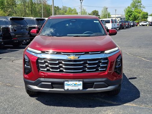 New 2026 Chevrolet Equinox LT AWD/4WD image 2