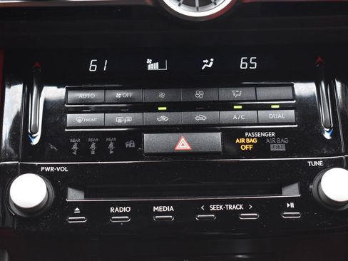 Used 2021 Lexus IS 350 F Sport w/ Dynamic Handling Package AWD/4WD image 7