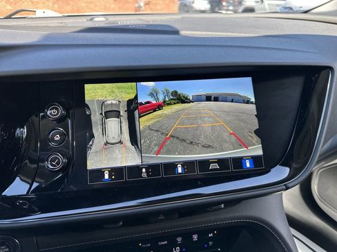 Used 2023 Buick Envision Avenir AWD/4WD image 17
