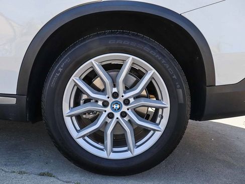 Used 2023 BMW X5 xDrive45e w/ Executive Package image 11