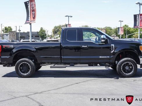 Used 2017 Ford F250 XLT w/ XLT Premium Package AWD/4WD image 32