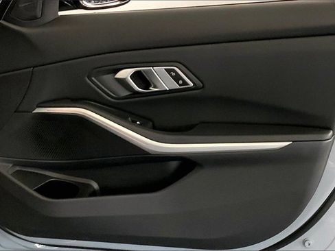 Certified 2023 BMW 330i Sedan w/ M Sport Package image 24