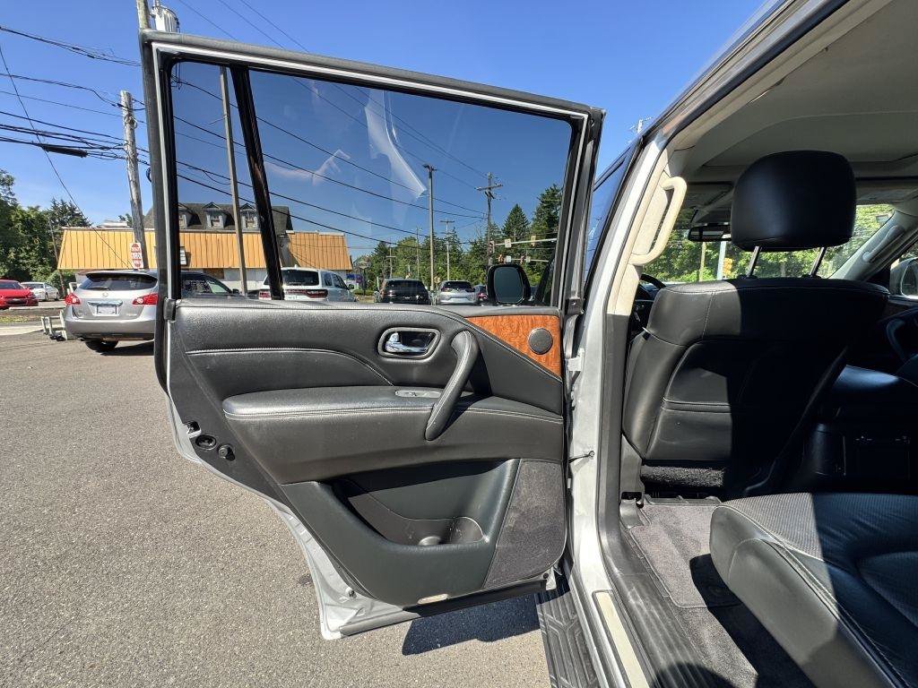 Used 2019 INFINITI QX80 Luxe AWD/4WD image 15