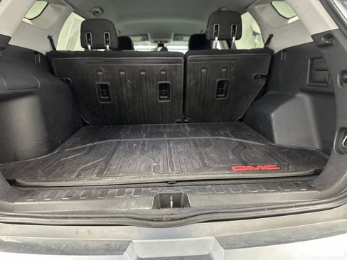 Used 2020 GMC Terrain SLE w/ Elevation Edition FWD image 14