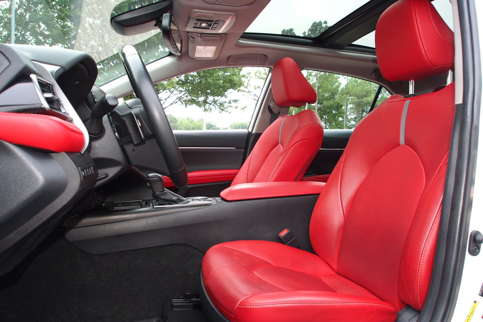 Used 2024 Toyota Camry XSE w/ Driver Assist Package FWD image 18