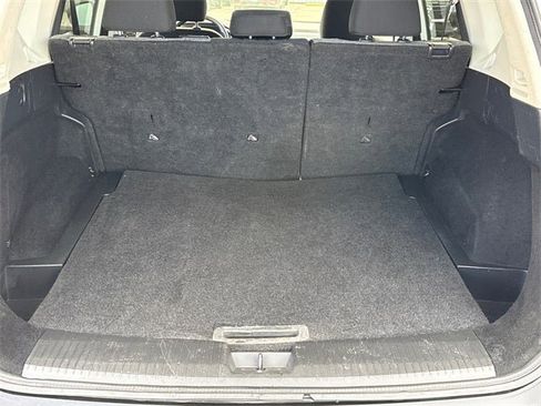 Used 2021 Nissan Rogue SV image 12