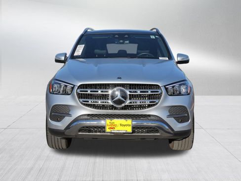 Used 2025 Mercedes-Benz GLE 350 4MATIC w/ Driver Assistance Package image 2