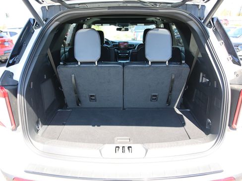 Used 2024 Ford Explorer ST-Line w/ Class IV Trailer Tow Package AWD/4WD image 14