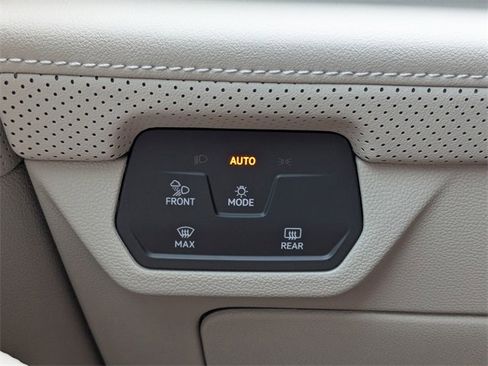 New 2026 Volkswagen Atlas SE image 30