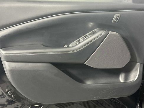 Used 2021 Ford Mustang Mach-E Select image 9