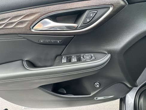 Certified 2022 Buick Envision Avenir w/ Technology Package II AWD/4WD image 15