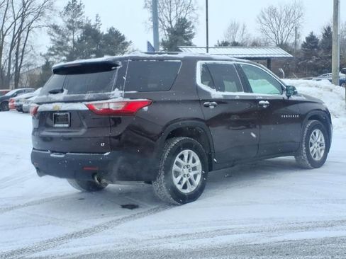 Used 2021 Chevrolet Traverse LT image 4