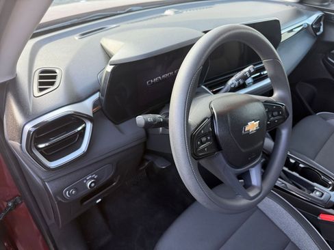 Used 2025 Chevrolet TrailBlazer LT image 32