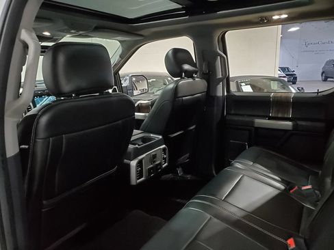 Used 2018 Ford F150 Lariat w/ Equipment Group 502A Luxury RWD image 24