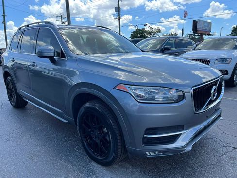 Used 2016 Volvo XC90 T5 Momentum AWD/4WD image 4