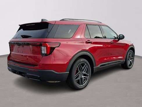 Certified 2025 Ford Explorer ST-Line w/ Premium Package RWD image 6