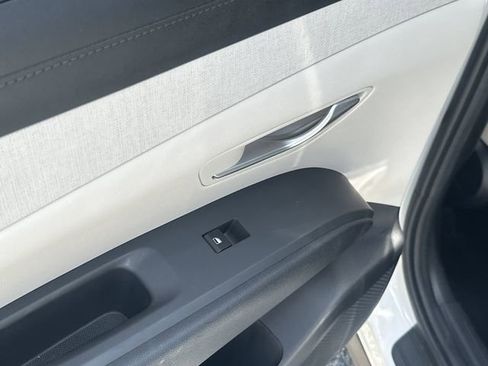 Certified 2025 Hyundai Tucson SEL FWD image 16
