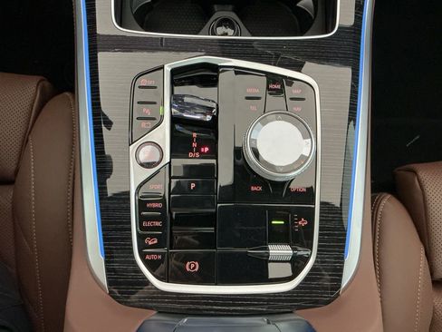 New 2026 BMW X5 xDrive50e w/ Executive Package AWD/4WD image 12