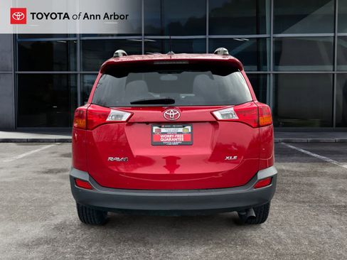 Used 2015 Toyota RAV4 XLE image 9