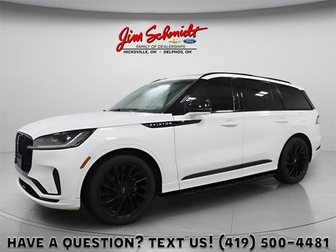 Used 2025 Lincoln Aviator Reserve w/ Equipment Group 201A image 1
