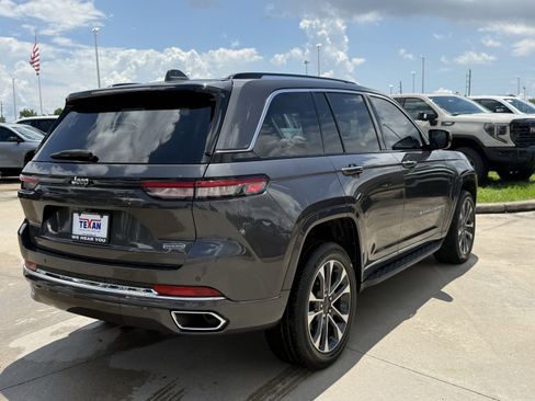 Used 2023 Jeep Grand Cherokee Overland RWD image 5
