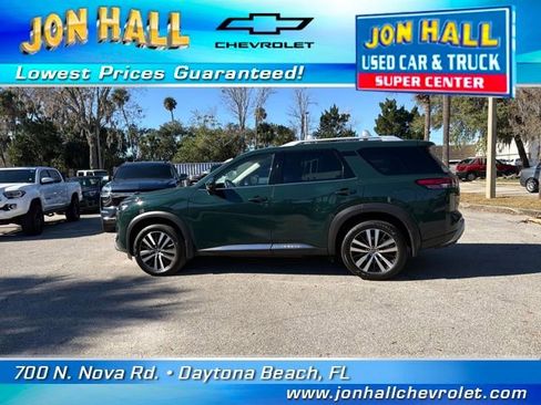 Used 2025 Nissan Pathfinder Platinum w/ Cargo Package image 6