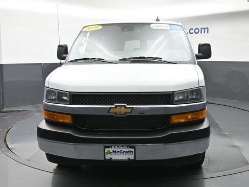 Used 2025 Chevrolet Express 3500 LT w/ LT Preferred Equipment Group RWD image 6
