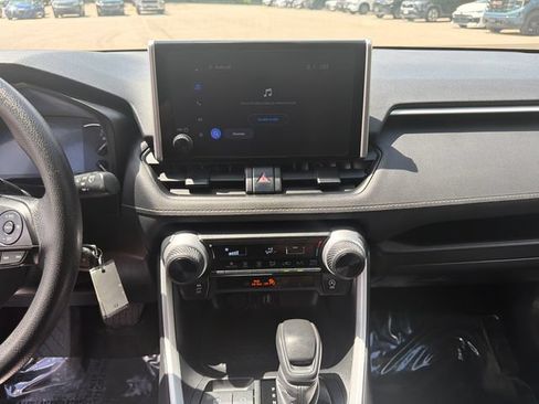 Certified 2025 Toyota RAV4 LE AWD/4WD image 34