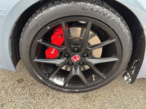 Used 2024 Honda Civic Type R image 9
