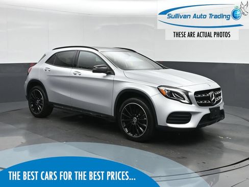 Used 2020 Mercedes-Benz GLA 250 4MATIC image 1
