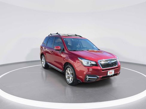 Used 2017 Subaru Forester 2.5i Touring AWD/4WD image 2