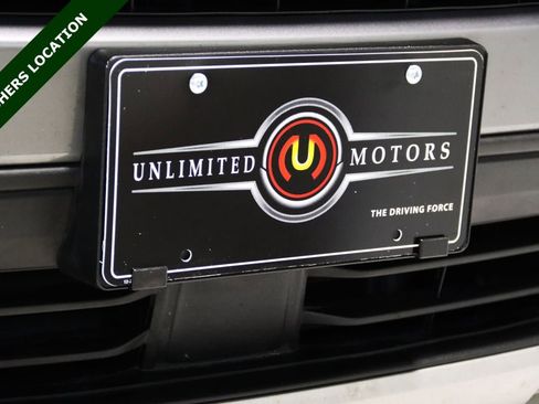 Used 2021 Ford Explorer Limited w/ Equipment Group 301A AWD/4WD image 23