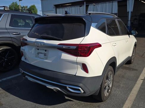 Certified 2023 Kia Seltos S FWD image 5