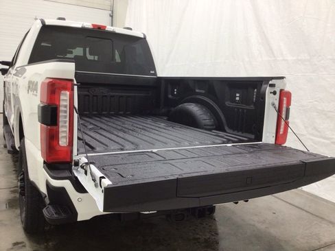 New 2025 Ford F250 Lariat w/ Lariat Ultimate Package image 33