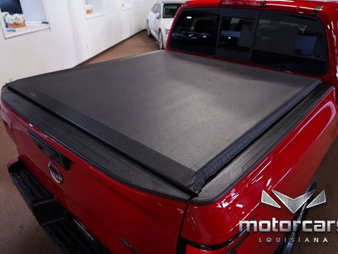 Used 2022 Nissan Frontier SV image 17