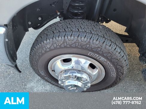 Used 2024 RAM 3500 Tradesman w/ Chrome Appearance Group image 6