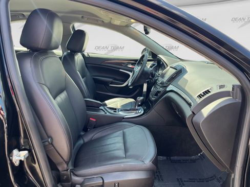 Used 2017 Buick Regal Sport Touring FWD image 17