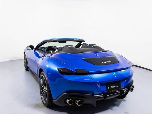 Certified 2025 Ferrari Roma Spider RWD image 25