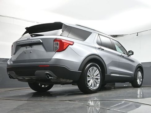 Used 2022 Ford Explorer Limited w/ Equipment Group 301A image 39