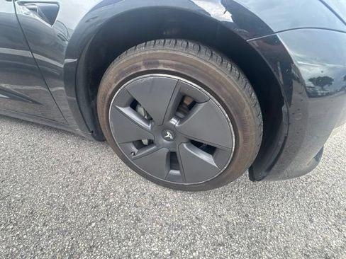 Used 2022 Tesla Model 3 RWD image 7