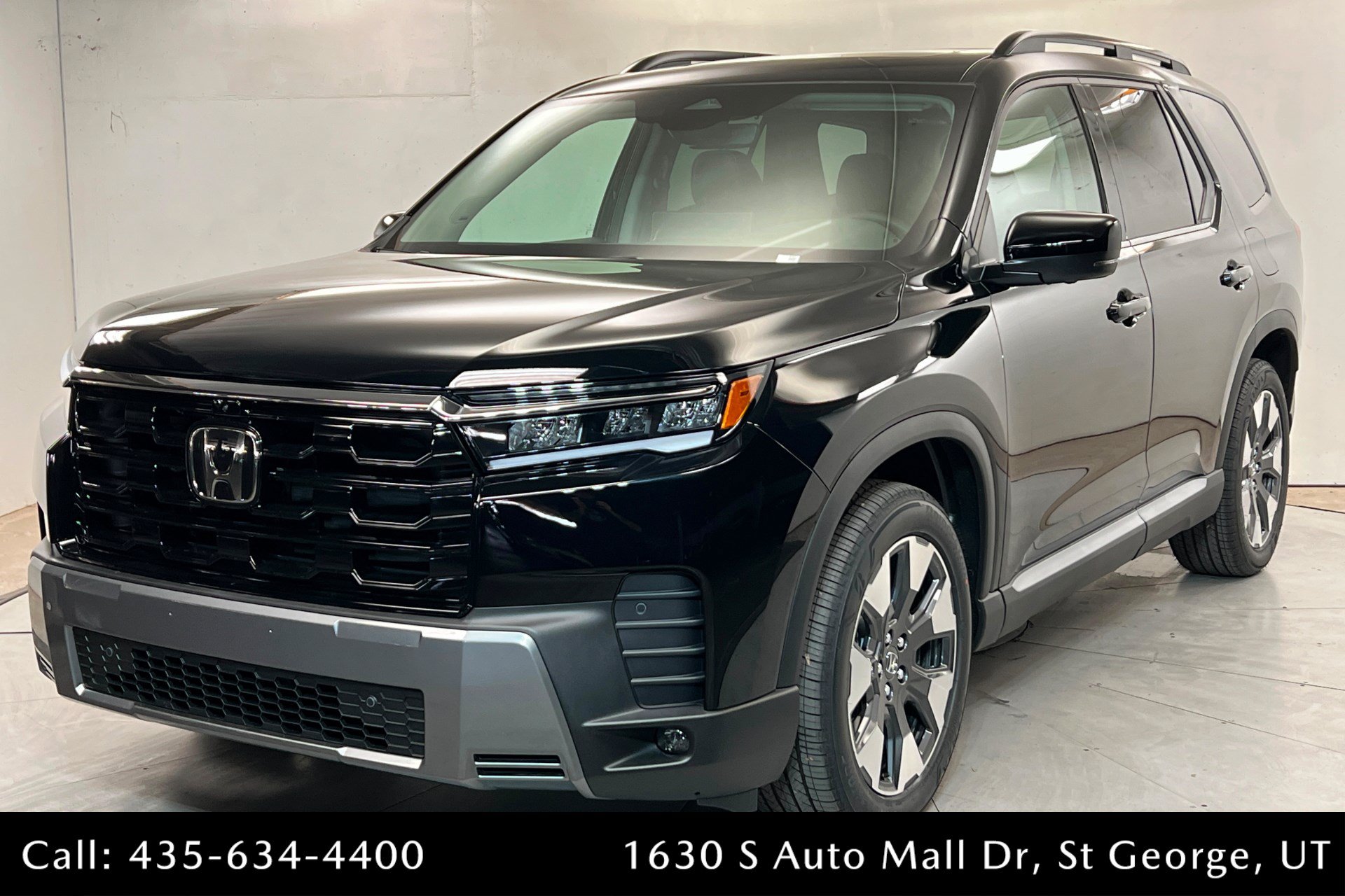 New 2026 Honda Pilot Touring image 1