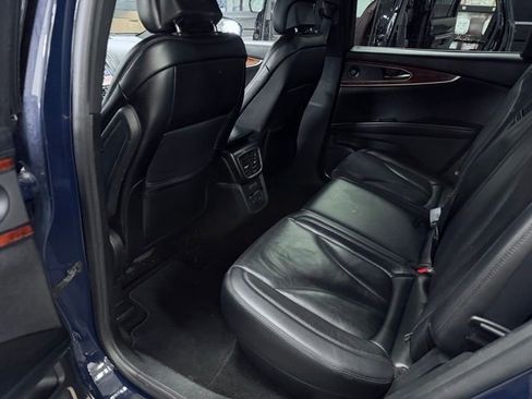 Used 2019 Lincoln Nautilus Reserve AWD/4WD image 23